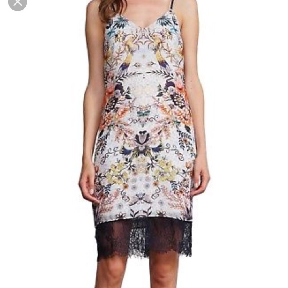 Flower dress with lace detail